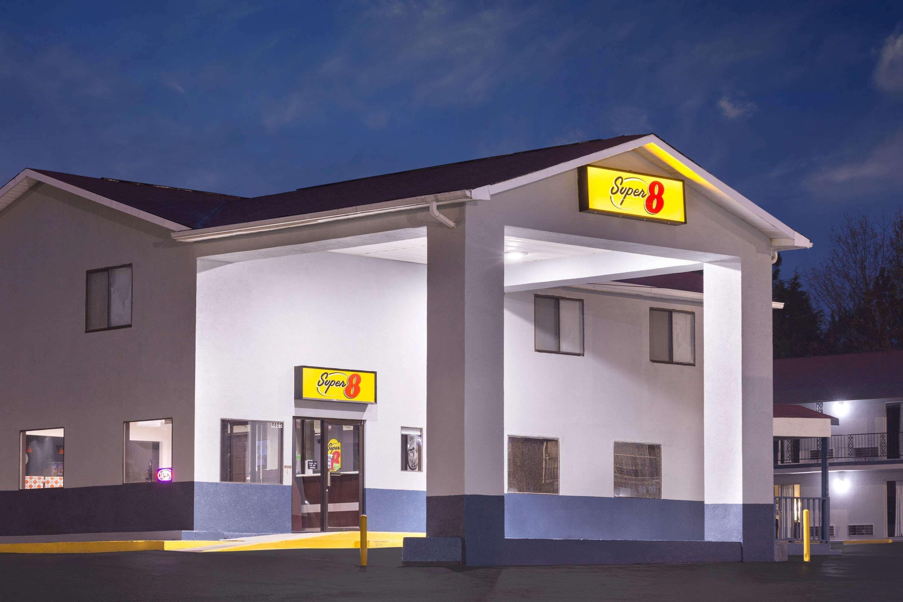 Super 8 By Wyndham Locust Grove Motel Exterior foto
