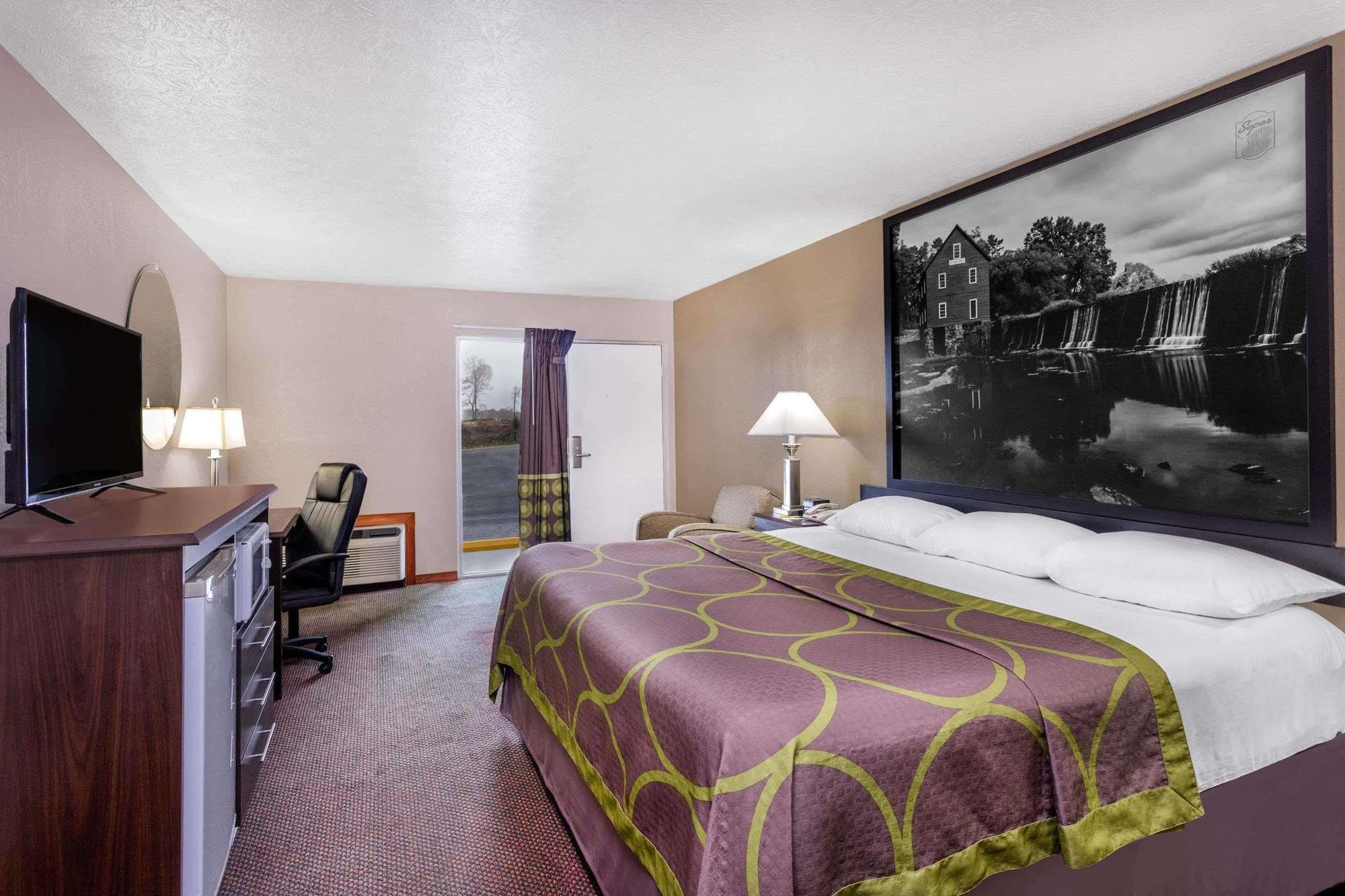 Super 8 By Wyndham Locust Grove Motel Exterior foto